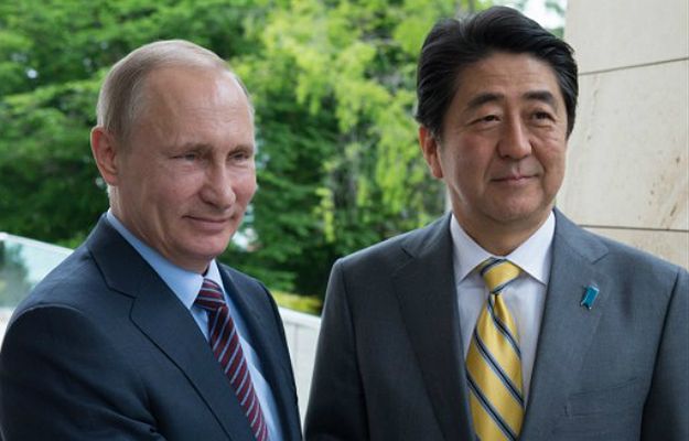 Rozmowy Putin-Abe we Władywostoku. Moskwa nie spodziewa się przełomu ws. sporu terytorialnego o Kuryle