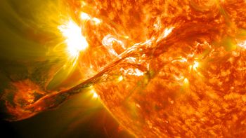 W stronę Słońca. Nowy satelita i monitorowanie pogody kosmicznej