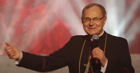 Poprowadzi pogrzeb Krawczyka. O tym księdzu słyszała cała Polska