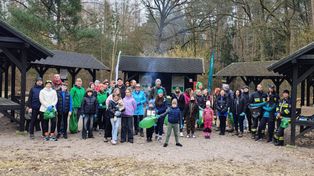 Balczewo: Biegali i sprzątali las. Mieszkańcy ruszyli na plogging