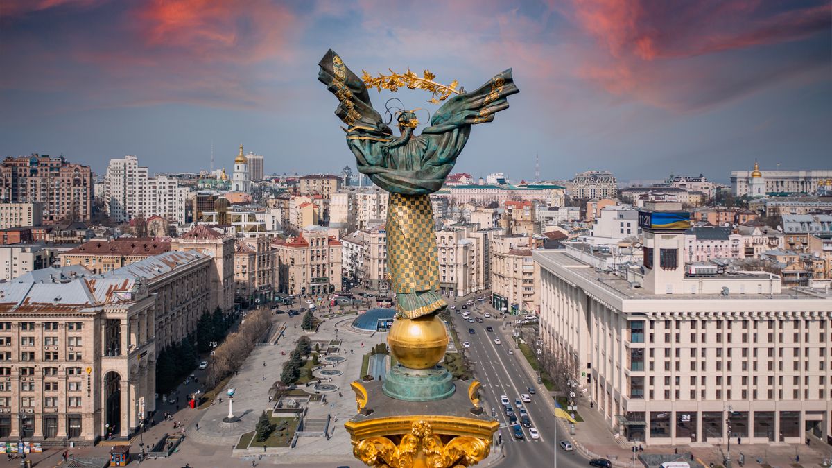Kyiv, Ukraine - April 1, 2021: Independence Monument in Kyiv. View from drone
aerial, architecture, berehynia, branch, bronze, capital, center, city, cityscape, column, decoration, drone, emblem, europe, european, figure, freedom, gold, golden, guelder-rose, historical, independence, kiev, kyiv, landmark, landscape, maidan, memorial, monument, national, nezalezhnosti, ornament, outdoor, panorama, panoramic, roof, sculpture, skyline, square, statue, style, symbol, top, tourism, travel, ukraine, ukrainian, urban, view, woman