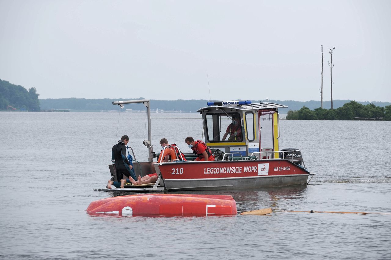 Dramatyczna akcja na Zalewie Zegrzyńskim. Zaginieni bawili się na plaży