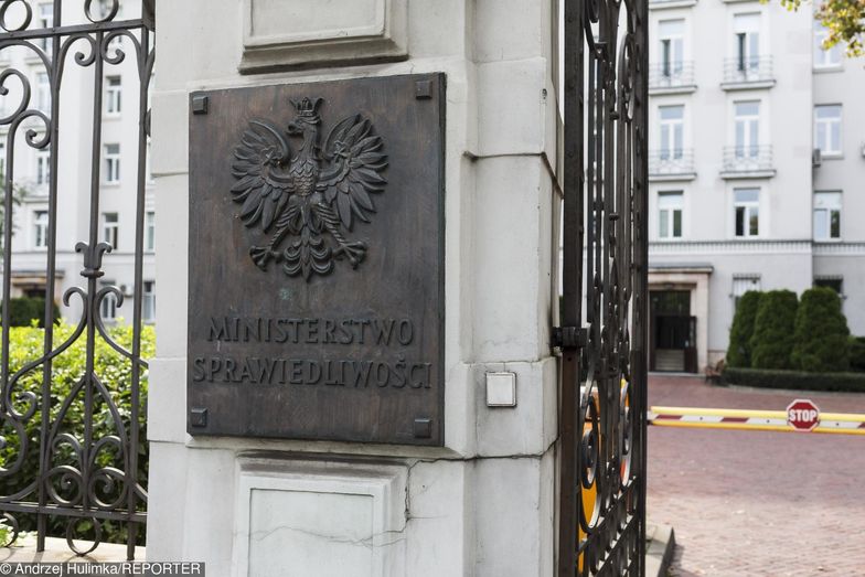 Strona Ministerstwa Finansów miała ułatwić podatnikom sprawdzenie statusu nadpłaty PIT