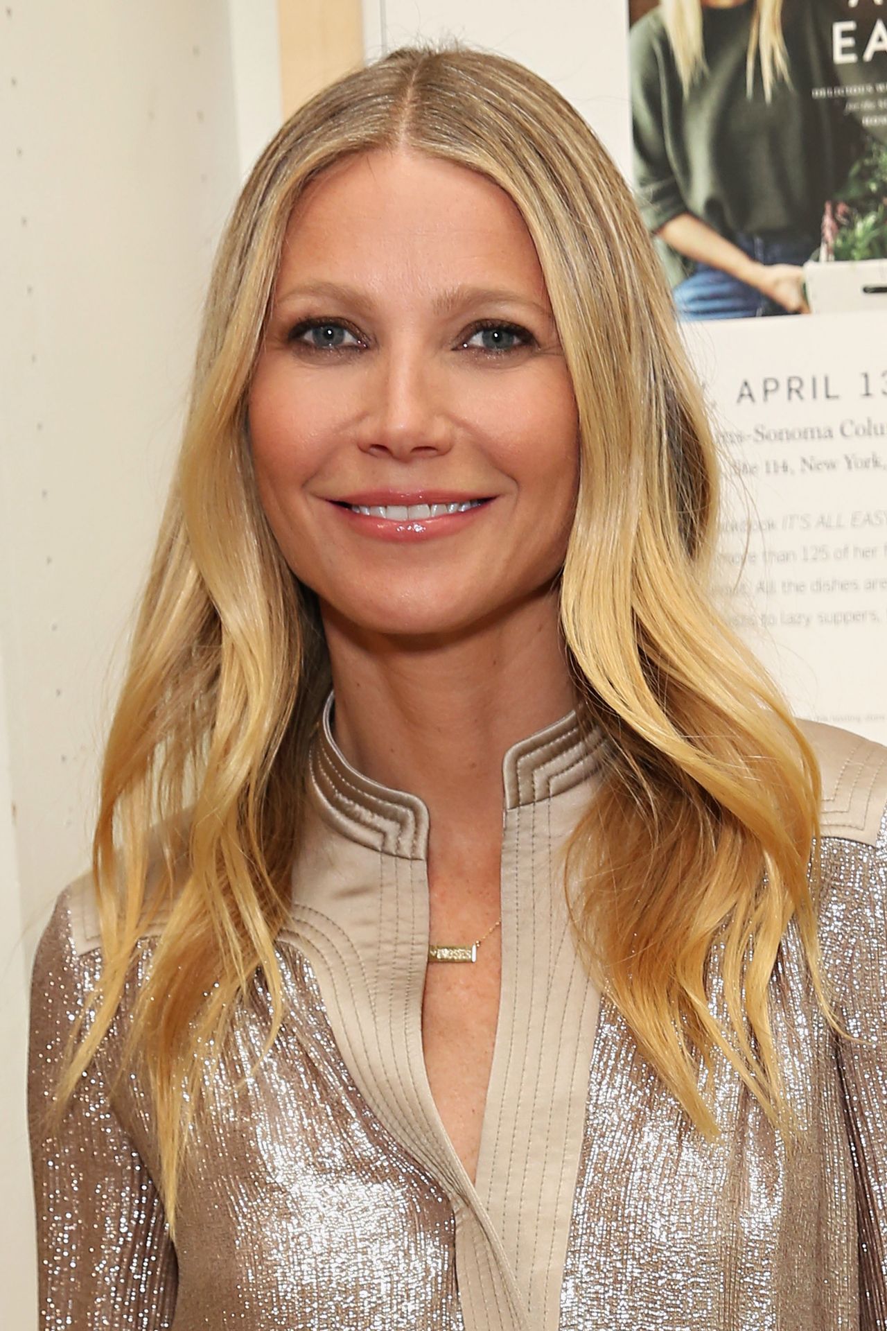 LOOK OF THE DAY: Gwyneth Paltrow w komplecie Tory Burch