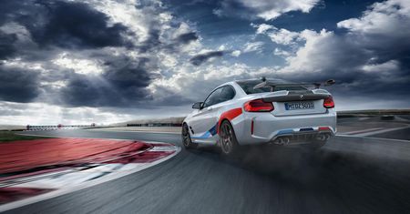 Ekstremalne zrzucanie wagi. BMW M2 Competition z karbonowymi dodatkami