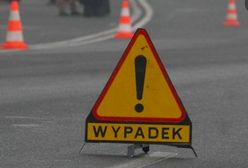 Mazowieckie. Pijany wiózł rodzinę. Zderzył się z ciągnikiem