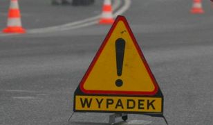 Mazowieckie. Pijany wiózł rodzinę. Zderzył się z ciągnikiem