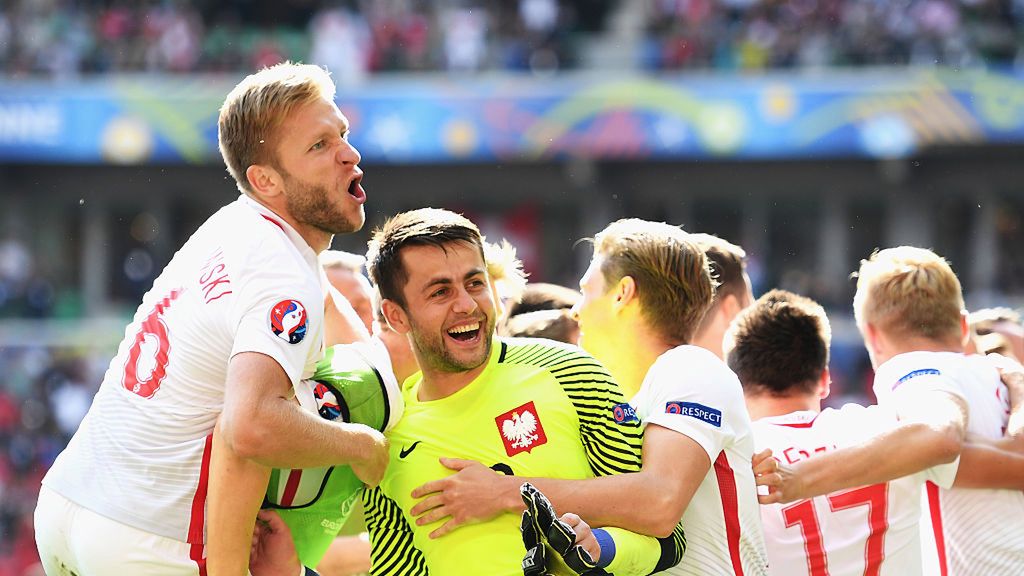 Getty Images /  Laurence Griffiths / Na zdjęciu: Łukasz Fabiański (w żółtej bluzie)