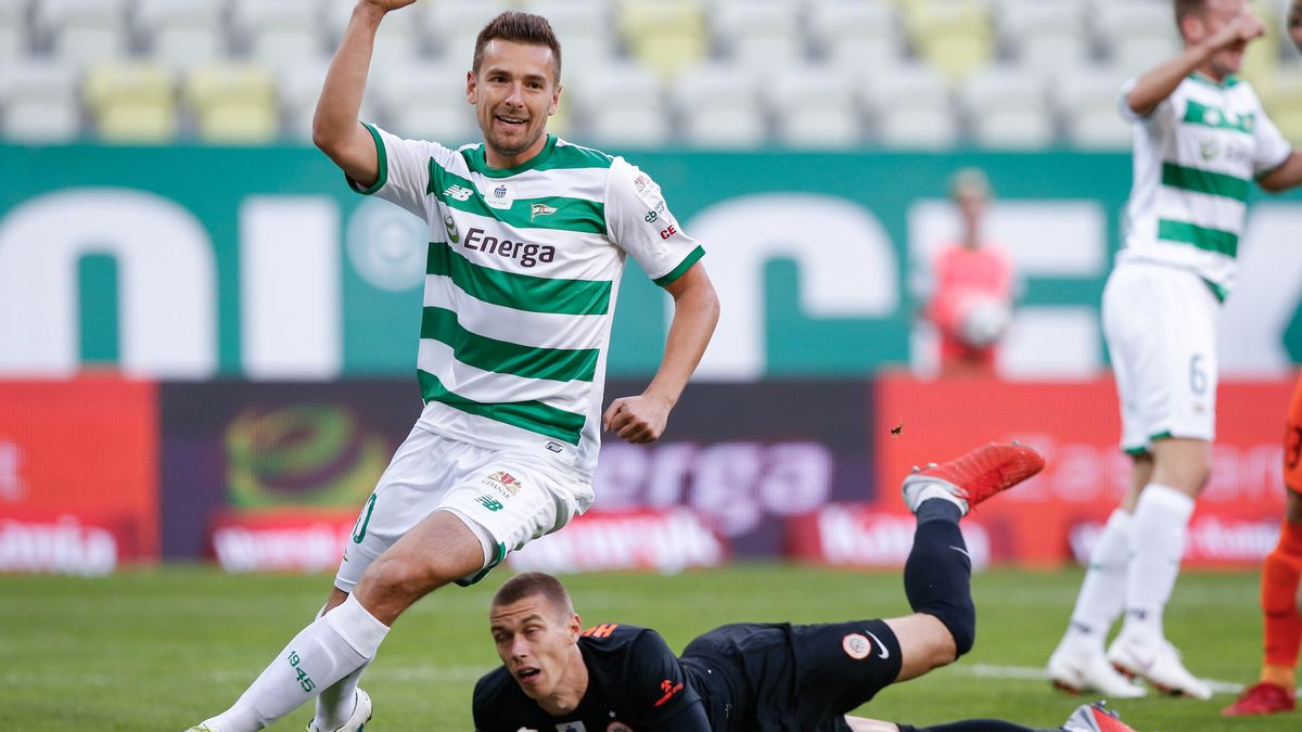 Newspix / WOJCIECH FIGURSKI / 058sport.pl / Na zdjęciu: Artur Sobiech