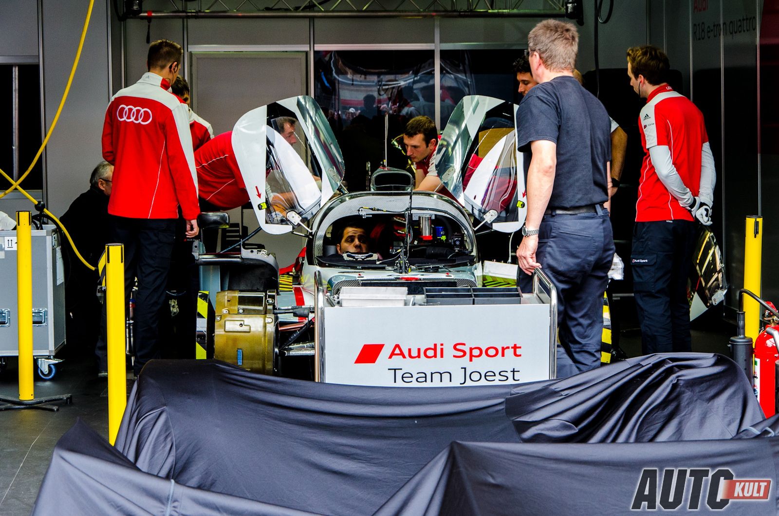 Autokult w padokach 24 Heures du Mans 2013 [galeria] 47