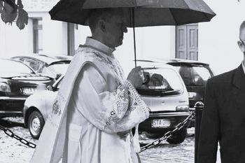Nagła śmierć księdza poruszyła wiernych. "Księże Piotrze, do zobaczenia"