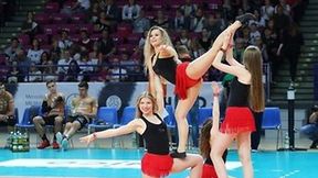 Bell Arto Cheerleaders podczas meczu siatkarzy w ONICO (galeria)