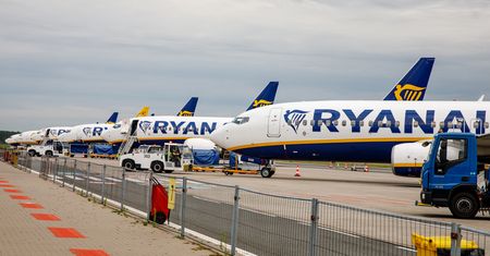 Ryanair tupnął nogą. Drastyczne cięcia w Modlinie i droższe bilety