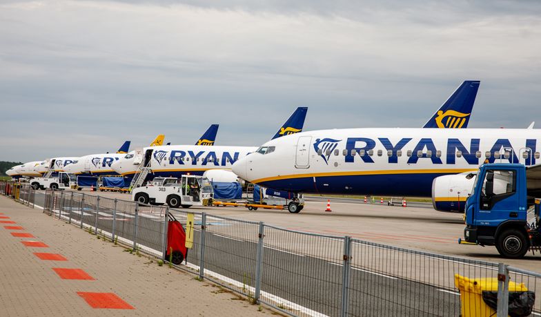 Ryanair tupnął nogą. Drastyczne cięcia w Modlinie i droższe bilety