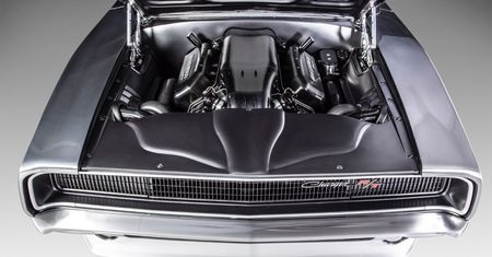 Filmowy Dodge Charger MAXIMUS na sprzedaż. Ma 9,4 litra pojemności i niemal zieje ogniem