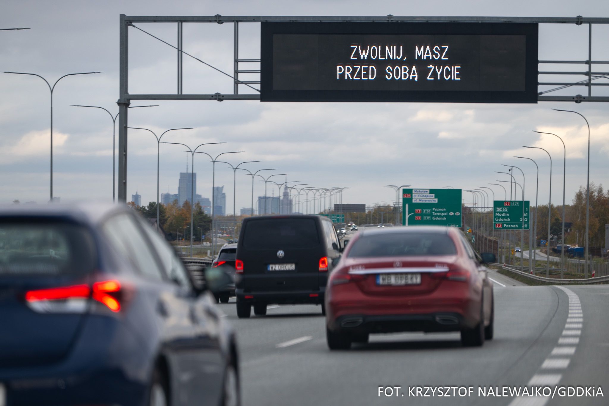 Nietypowe hasła na drogach ekspresowych. To kampania społeczna w celu poprawy bezpieczeństwa (zdjęcia)
