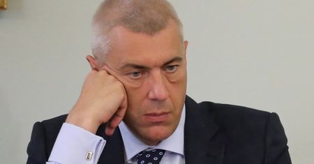 Fałszywe alarmy bombowe z córki telefonu Giertycha. "Nie damy się!"