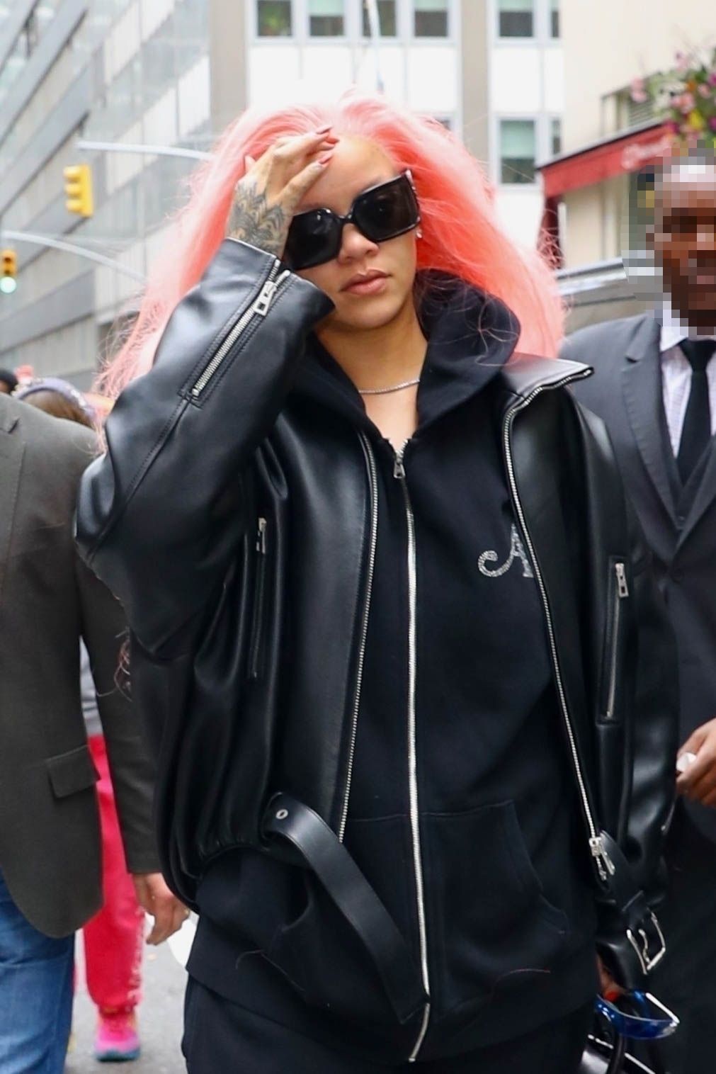 Rihanna dyed her hair pink.