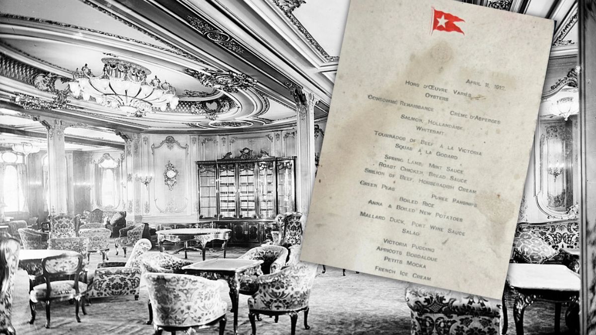 Zdjęcie przedstawia salonik pierwszej klasy w RMS Olympic, siostrzanym statku Titanica