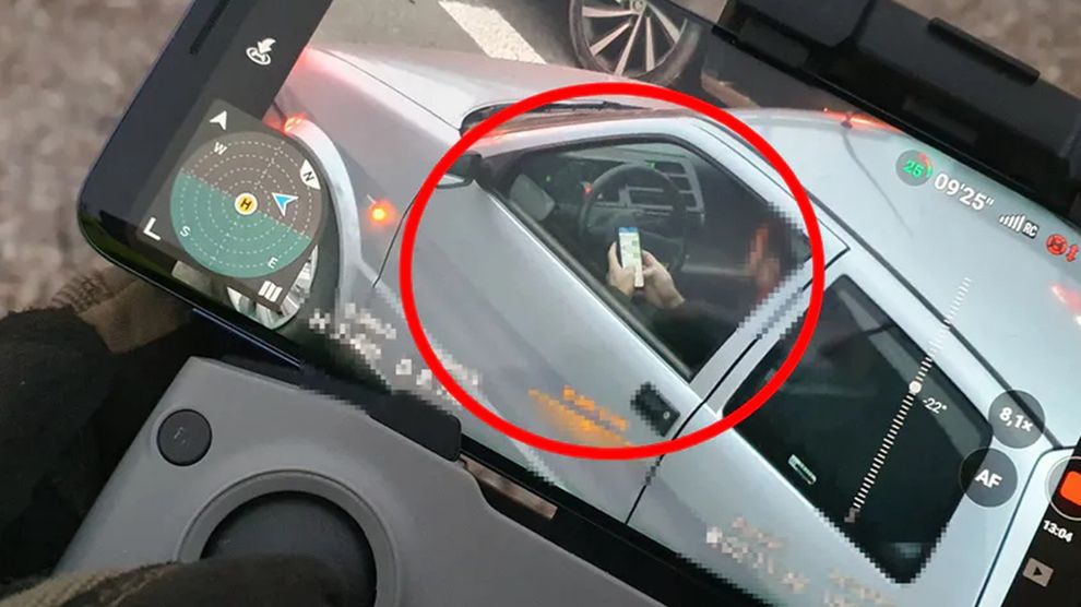 Używanie telefonu w czasie jazdy budzi wiele kontrowersji
