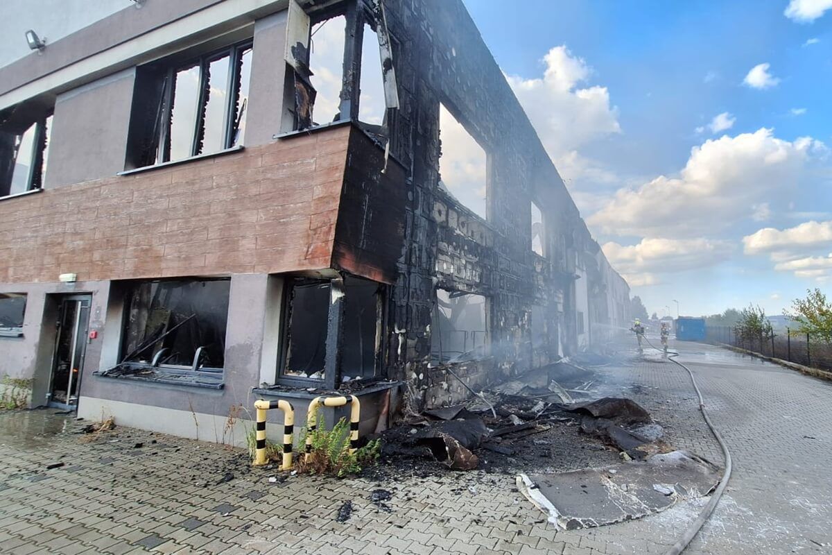 Pożar hali przy ul. Kasprowicza w Lublinie