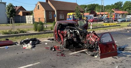 Makabryczny wypadek na DW312. Czołowe zderzenie, jest ofiara