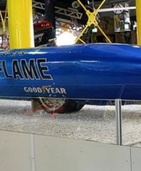 Błękitny ogień na dnie jeziora