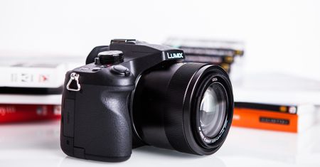 Panasonic Lumix FZ-1000 - kompaktowy mistrz uniwersalności [test]