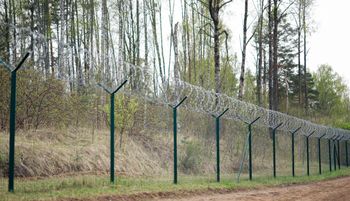 Wtargnęli do Łotwy, potem uciekli na Białoruś. Teraz grożą UE i NATO
