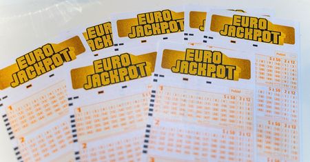 Polacy wygrali w Eurojackpot. Na ich konta trafią miliony