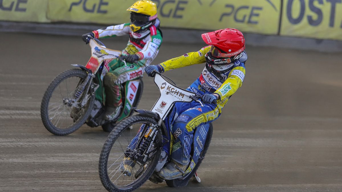 Leon Madsen (kask żółty) i Szymon Woźniak (kask czerwony)