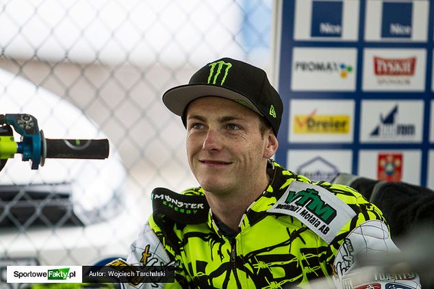 Zaledwie jeden wpis wystarczył, by Australijczyk podpadł wielu Polakom