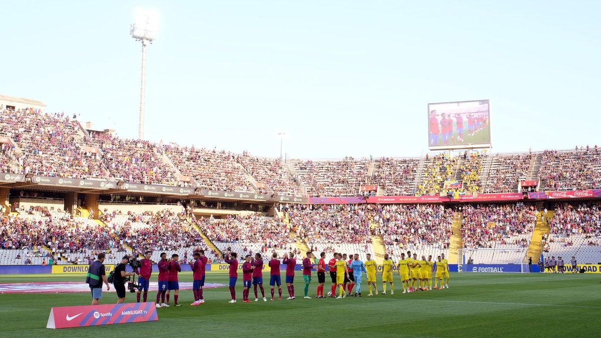 Getty Images / Photo by Alex Caparros/Getty Images / Na zdjęciu: mecz LaLiga Barcelona vs Cadiz