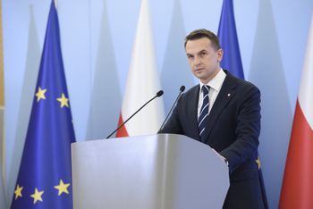 UE zapłaciła miliardy euro za rosyjską energię. "To nie jest już akceptowalne"