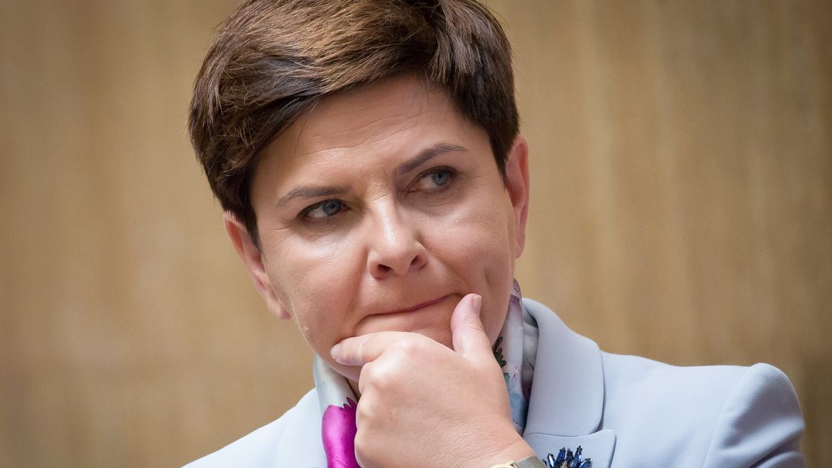 Beata Szydło komentuje zwolnienia grupowe w Polsce.