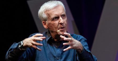 James Cameron "ostrzegał" przed zwiedzaniem wraku Titanica. Jego słowa dają do myślenia
