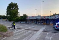 Wrocław. Rowerzystka walczy o życie. Policja szuka świadków wypadku