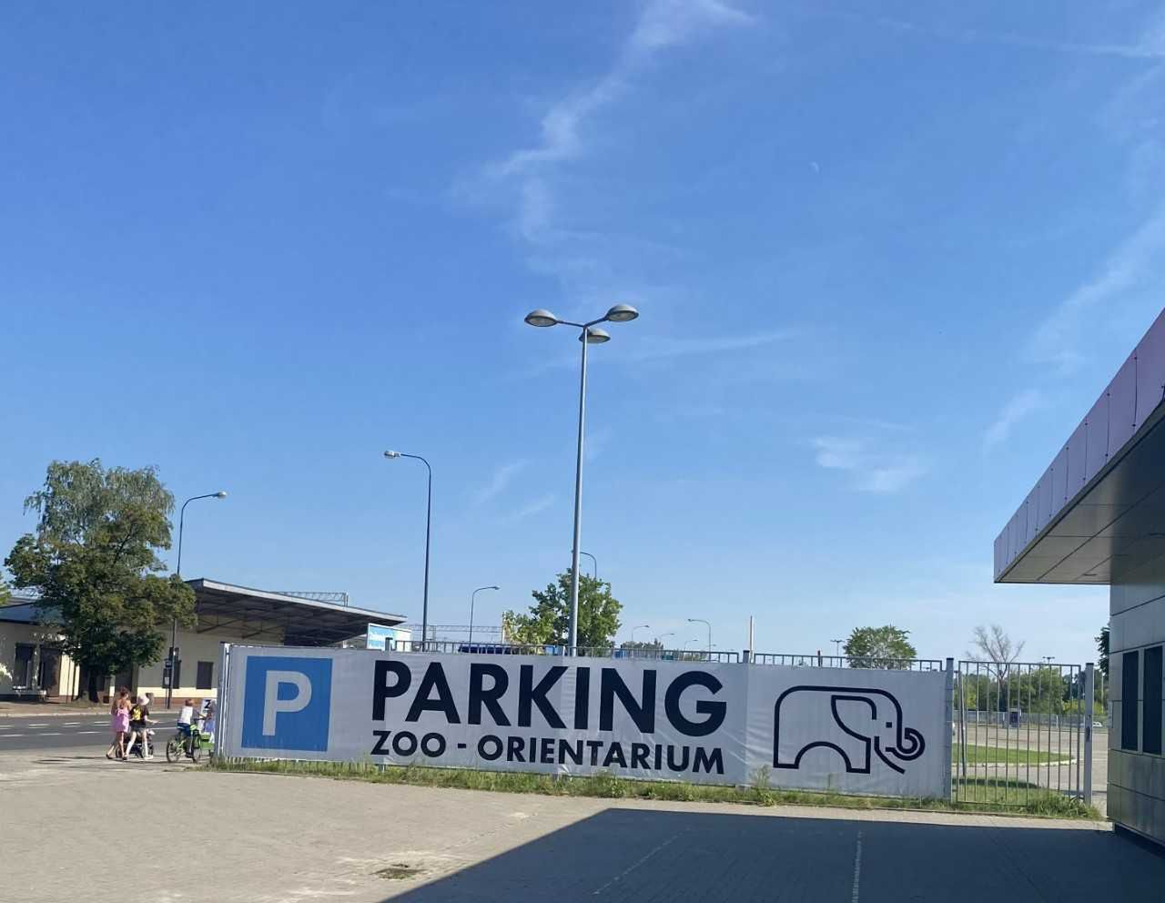 Parking Orientarium przy Miejskiej Arenie Kultury i Sportu płatny 20 zł