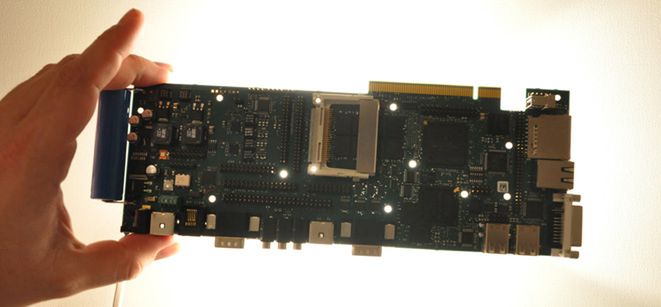 Płytka główna następcy Falcona (źródło: Firebee.org)