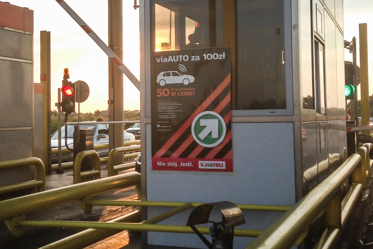 „Nie stój. Jedź. viaTOLL”