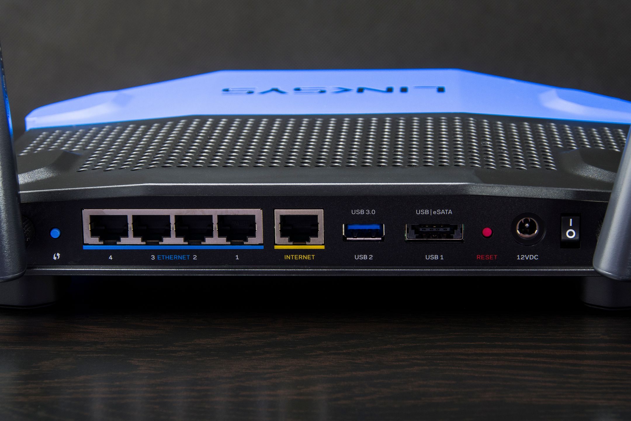 Linksys WRT1900ACS – test routera, który może być domowym NAS-em 3