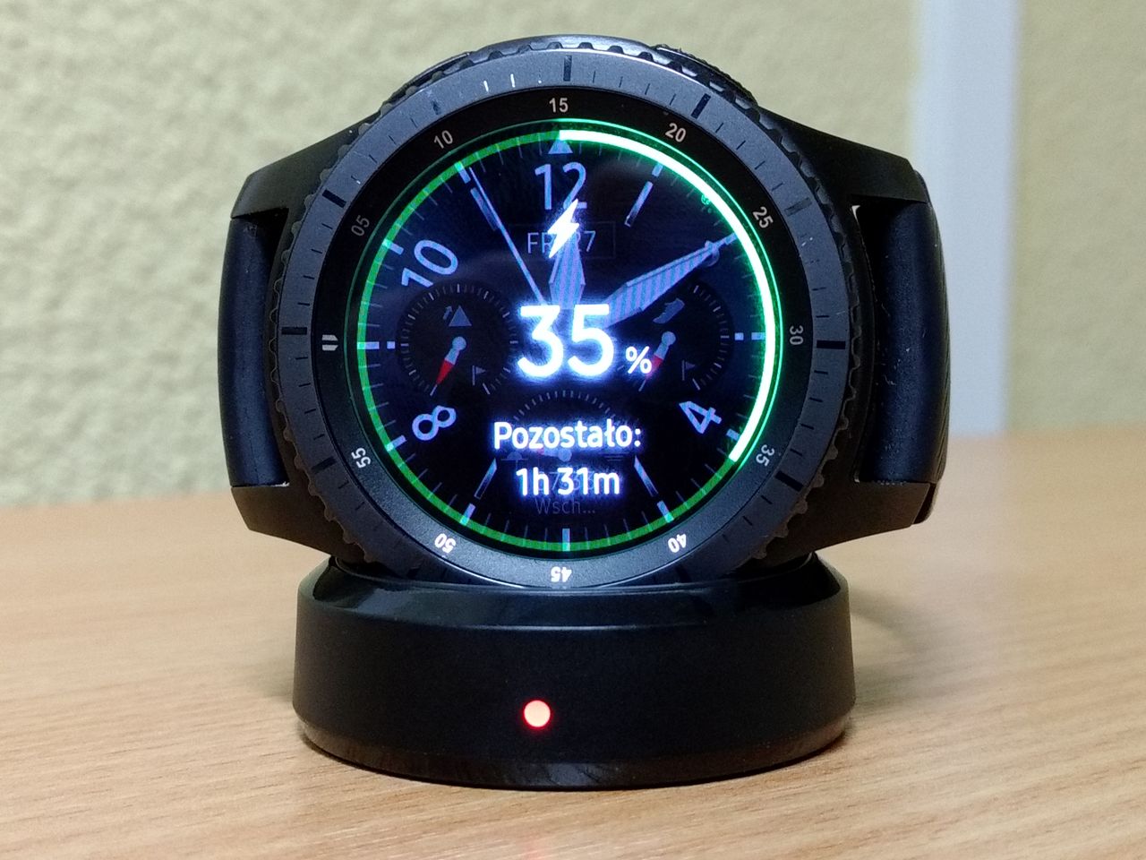 Męska elegancja i funkcjonalność. Smartwatch Samsung Gear S3 Frontier 