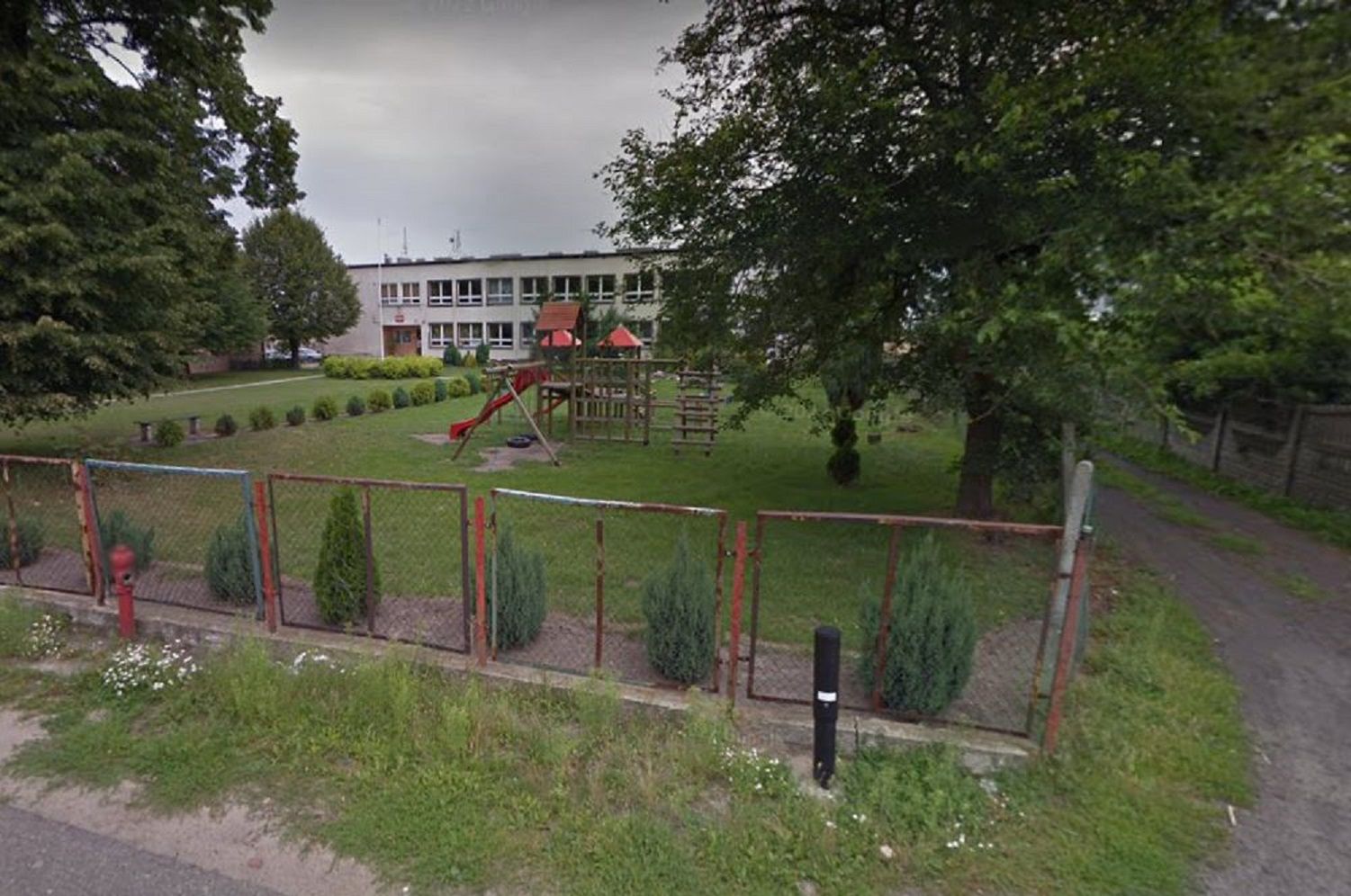 Szkoła podstawowa w Górkach 