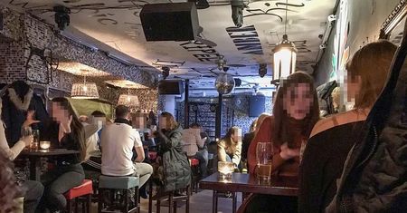 Warszawa. Tłumy w pubie na "szkoleniu piwnym". Właściciele lokali walczą o przetrwanie