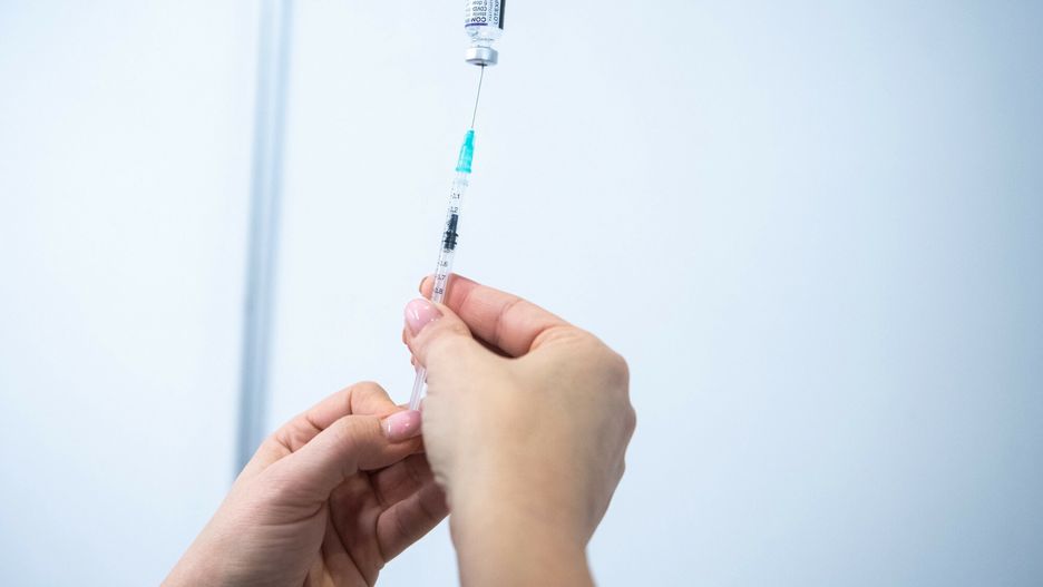 Zaczepił się na COVID-19 co najmniej 87 razy. Odpowie przed sądem?