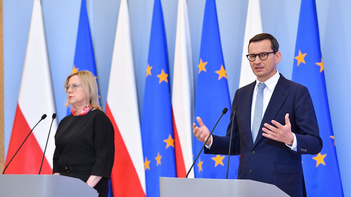 Mateusz Morawiecki, Anna Moskwa
Radek Pietruszka
konferencja, kprm, minister, po rz�dzie, prasowa, premier