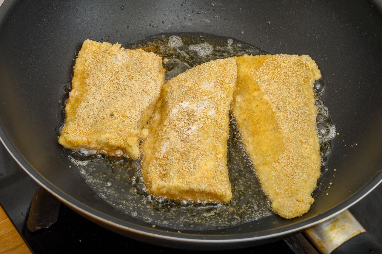 Does your entire house smell like fried fish? Here's an easy fix