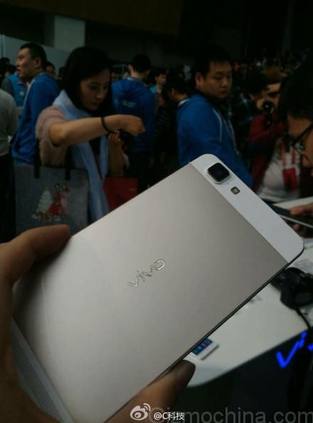 Oto Vivo X5 Max, nowy najcieńszy smartfon na świecie 22