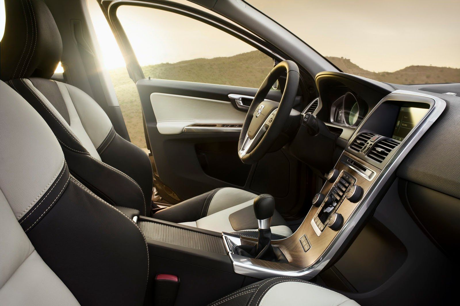 Volvo S60, V70 XC60