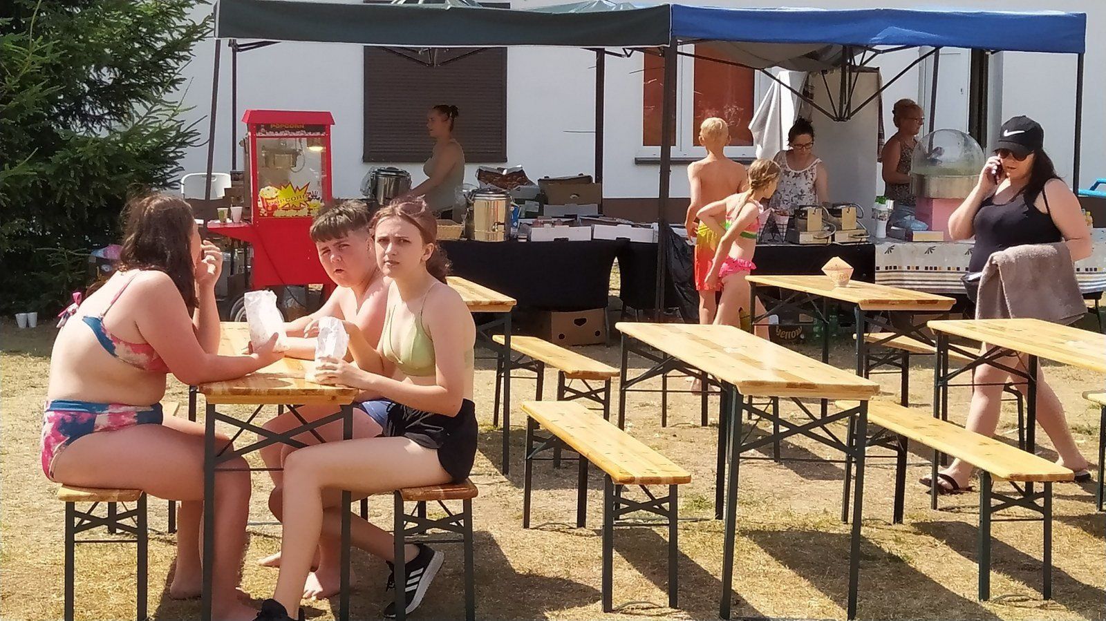 Basen przy Strzeleckiej w Lesznie